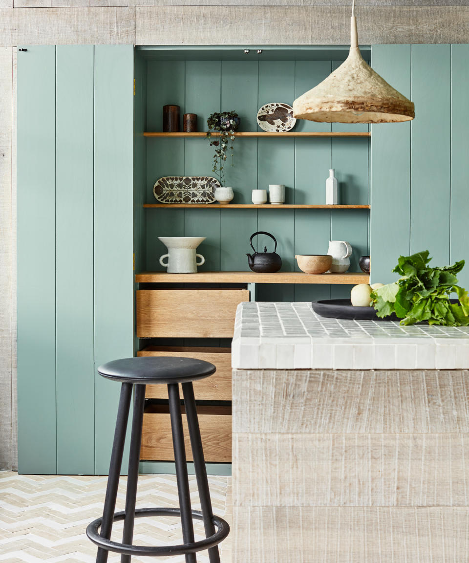 Play hide and seek with small kitchen storage