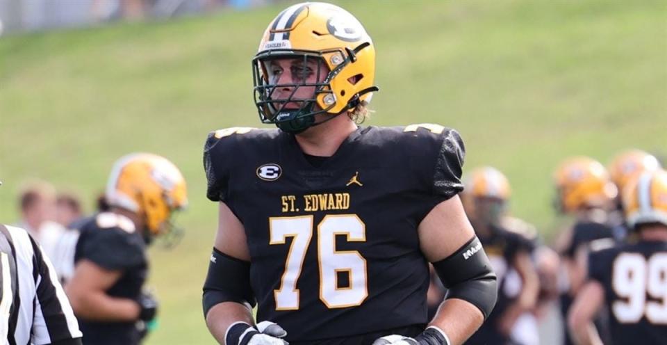 Lakewood (Ohio) St. Edward offensive lineman Ben Roebuck