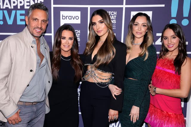 <p>Charles Sykes/Bravo/NBCU via Getty</p> From left: Mauricio Umansky, Kyle Richards, Sophia Umansky, Farrah Aldjufrie, and Alexia Umansky