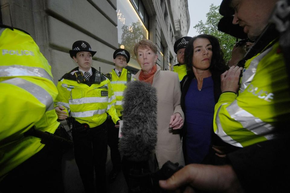 Vennells was surrounded by police and press as she arrived at the inquiry (PA)