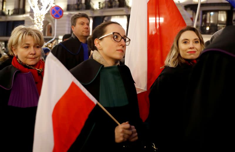 People protest against judiciary reform in Warsaw