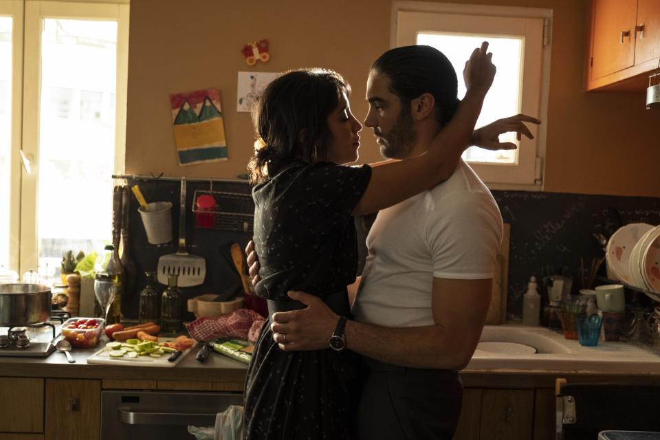 Tahar Rahim as Farid and Leila Bekhti as Amira