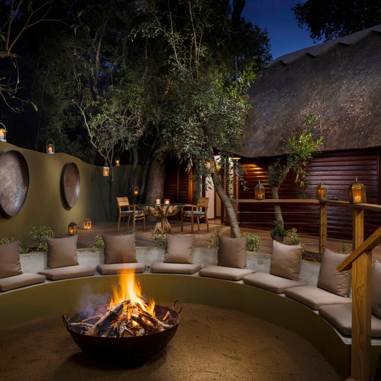 The boma fire pit at Ulusaba's new Safari Suite - Copyright held by Jonathan Cosh of Visual Eye