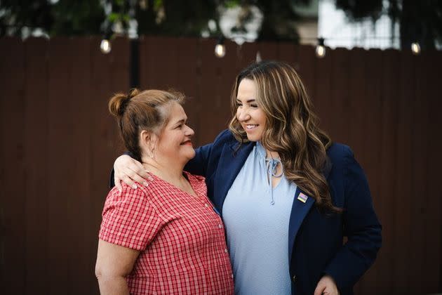 Newly-elected Rep. Delia Ramirez (D-Ill.) smiles with her mother, a Guatemalan immigrant who inspired her to run. (Photo: Raul Juarez)