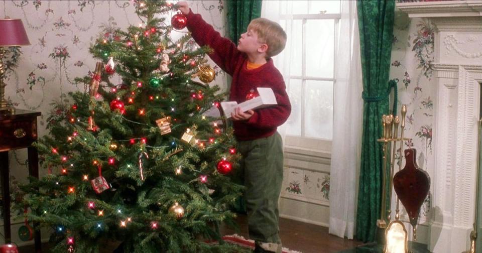 home alone kevin decorating christmas tree