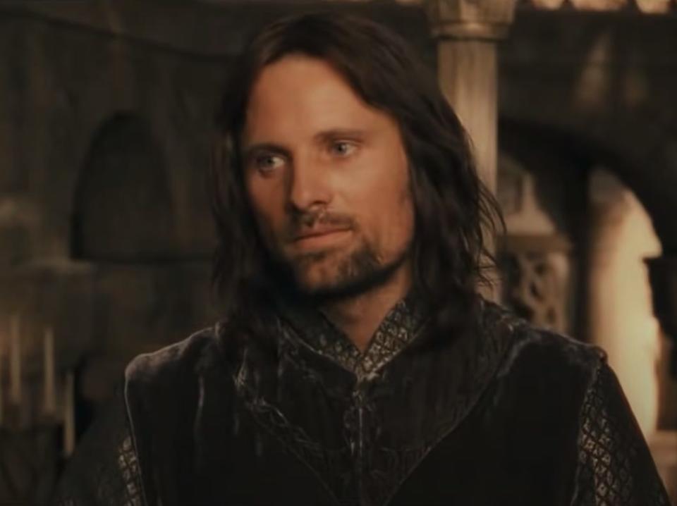 aragorn wearing a black top in lord of the rings
