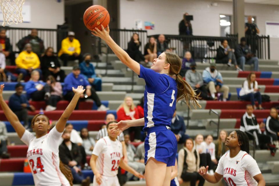 Washburn Rural freshman Maddie Vickery (5) looks for a layup against Wichita South in the second half of the Capital City Classic championship game Saturday, Jan. 27, 2024, inside Seaman High School. Rural lost 44-38.