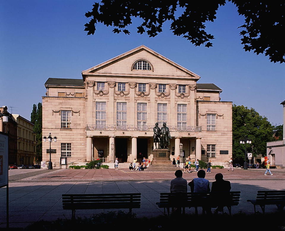 Im Nationaltheater in Weimar trat 1919 die Nationalversammlung der Weimarer Republik erstmals zusammen. (Bild: Getty Images)