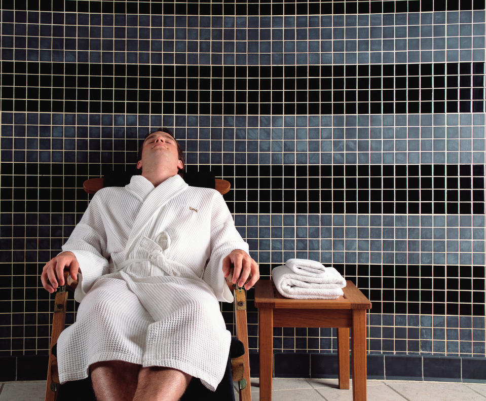 Treat a loved one to a spa day. [Photo: Getty]