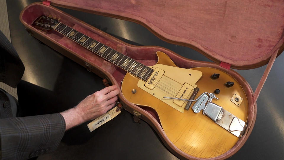 Les Paul's prototype for the Gibson Goldtop electric guitar can be yours. Estimated auction price: $100,000-150,000.  / Credit: CBS News