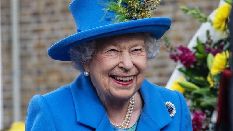 據傳英國女王將會戴著珍珠耳環下葬。（圖／翻攝自theroyalfamily IG）
