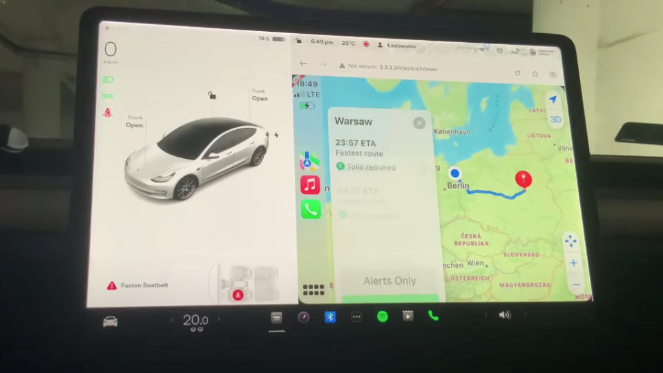 示範影片中可以見到使用該系統後，包含Apple Music和Apple Maps都可以在Tesla車上使用。(圖片來源/ 翻攝自Michał Gapiński YT)