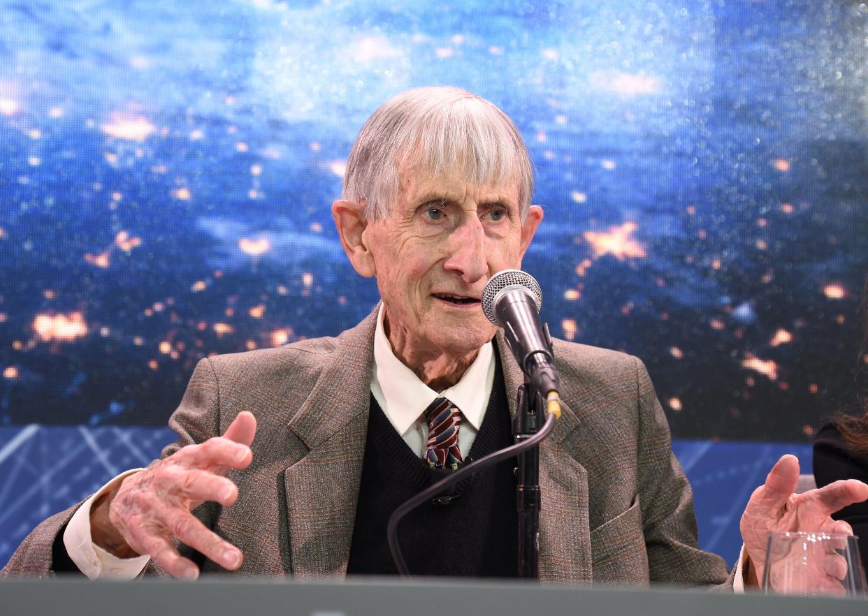 Freeman Dyson