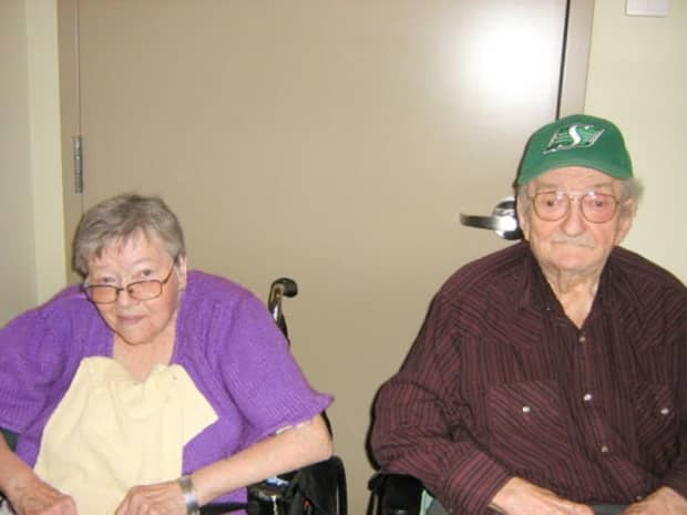 Reunited again, Theresa and James Kovach have meals together at the Kipling Integrated Health Centre. (submitted by Sharon Kovach - image credit)