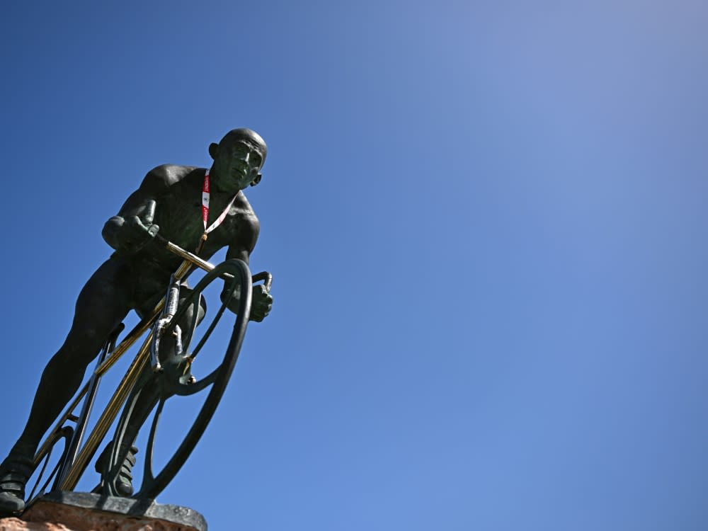 Die Statue von Marco Pantani in Cesenatico (GABRIEL BOUYS)