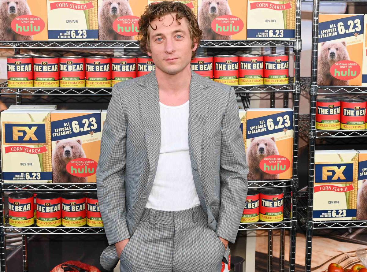 Jeremy Allen White Says He Won t Be Doing As Much Elaborate