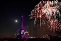 <p>Le feu d'artifice organisé le 14 juillet 2019 à Paris.</p>