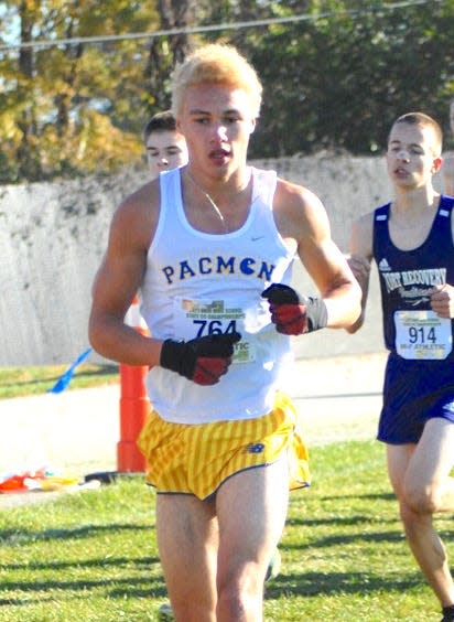 Lucas McCauley finished 83rd at the Division III State Cross Country Championships.