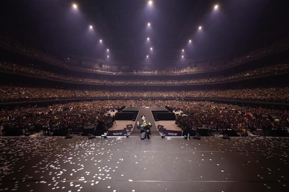 金秀賢日前在日本舉辦見面會，還演唱〈LEMON〉令粉絲超驚喜。（翻攝金秀賢INS）