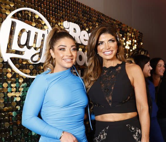 BRAVOCON -- “BravoCon 2022 from the Javits Center in New York City on Saturday, October 15, 2022” -- Pictured: (l-r) Gia Giudice, Teresa Giudice -- (Photo by: Evan Angelstro/Bravo)