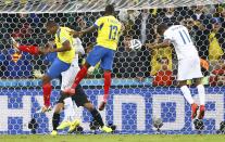 Ecuador's Enner Valencia (13) heads to score a goal during the 2014 World Cup Group E soccer match between Honduras and Ecuador at the Baixada arena in Curitiba June 20, 2014. REUTERS/Darren Staples (BRAZIL - Tags: TPX IMAGES OF THE DAY SOCCER SPORT WORLD CUP)