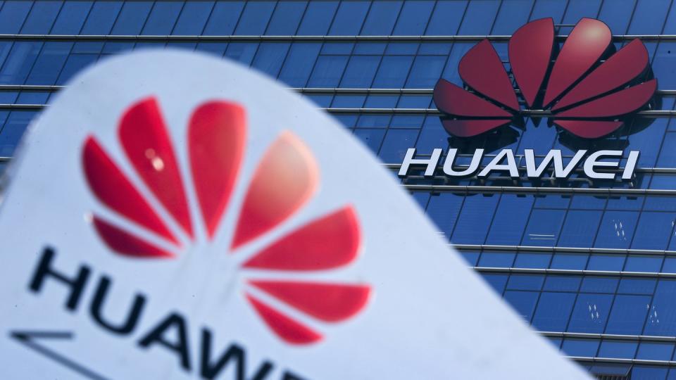 Bei seiner Netzwerktechnik ist Huawei sehr stark auf Chips aus den USA angewiesen. Foto: Andy Wong/AP