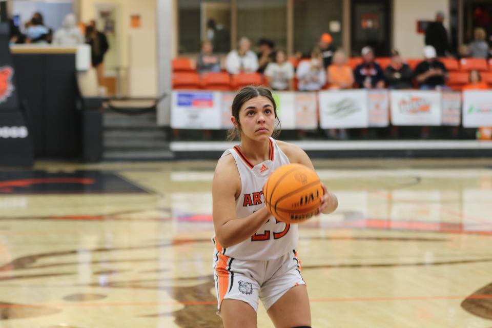 Artesia's Kymber Beltran attempts a foul shot during the Nov. 28, 2023 season opener against Santa Teresa. She transitioned from volleyball to basketball for the Lady Bulldogs.