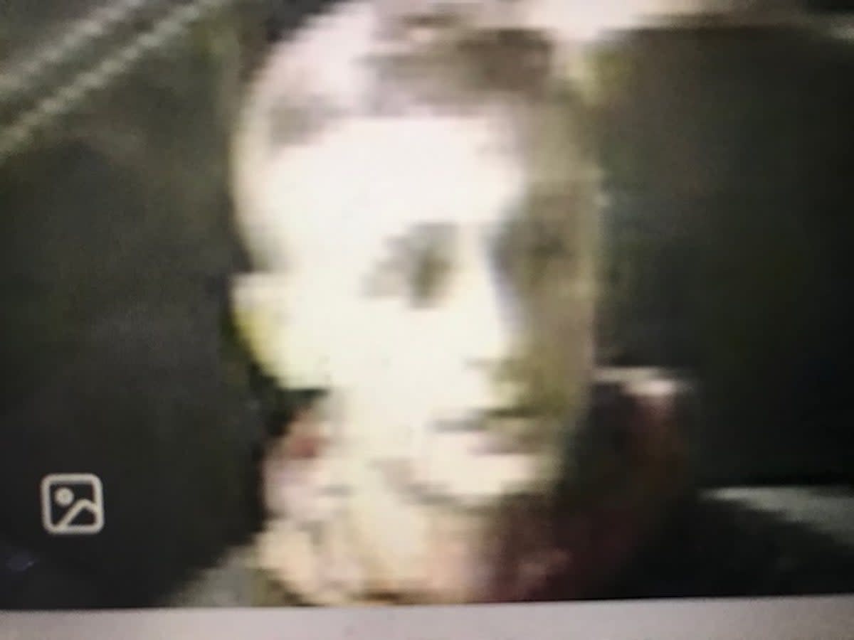 Police want to speak to this man (Met police)