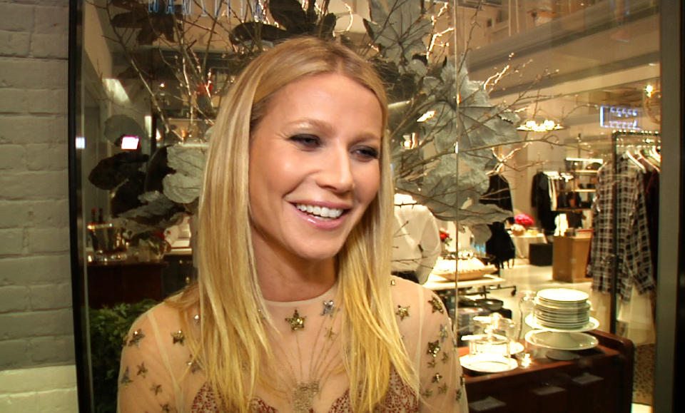 <p>Dass Paltrow mit ihren Tipps und Empfehlungen nicht unbedingt die hart arbeitende Bevölkerung im Blick hat, stellte sie kurz vor Weihnachten 2014 unter Beweis. In einem Geschenke-Guide warb sie unter anderem für diese Luxus-Artikel: eine Vase für 9.600 Euro, Kinderschuhe für 460 Euro das Paar, eine Saftpresse für 3.800 Euro. (Bild: AP Images)</p>