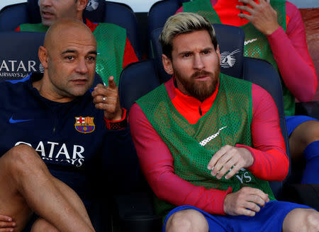 Football Soccer - Barcelona v Deportivo Coruna - Spanish La Liga Santander - Camp Nou stadium, Barcelona, Spain - 15/10/16. Barcelona's Lionel Messi sits on the bench. REUTERS/Albert Gea