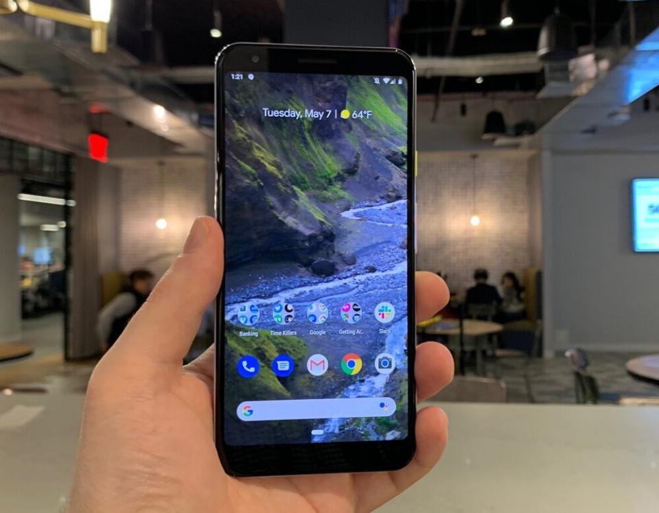 The Pixel 3a is less than half the price of leading smartphones, but packs many of the same features. (Image: Dan Howley)