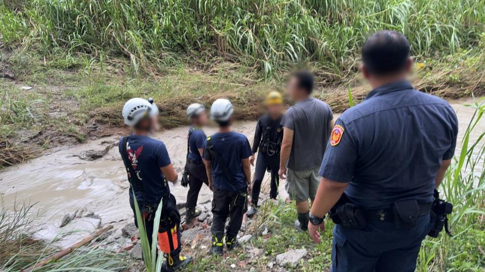 此次搜救行動仍在進行中，湖內警方及搜救人員表示將全力以赴，確保搜救行動不間斷及順利進行。〈圖／記者翻攝〉