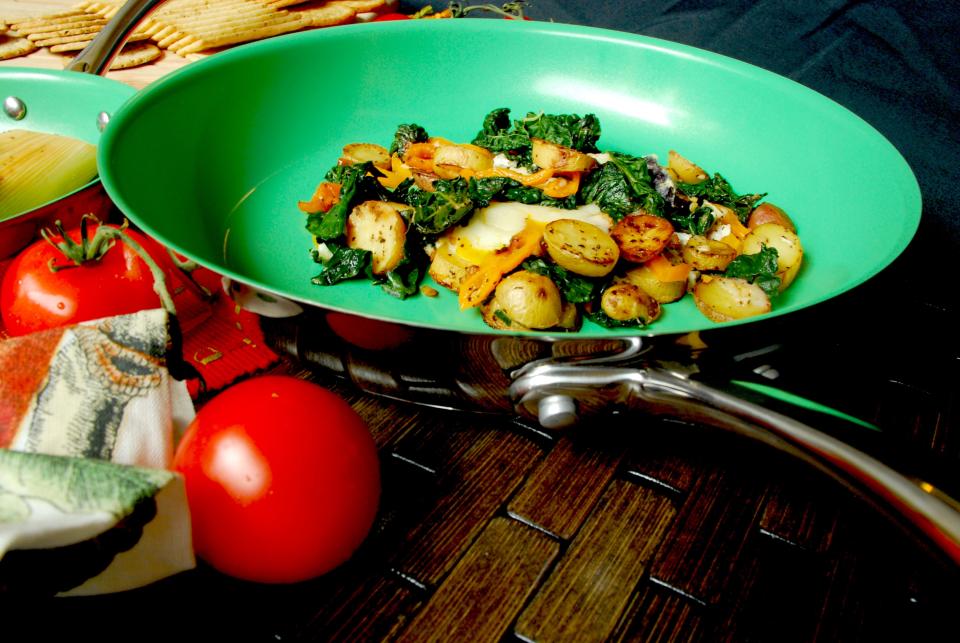 Tuxton Home’s Ceramic Nonstick Frypan Set is great for creating dishes in the kitchen and entertaining.