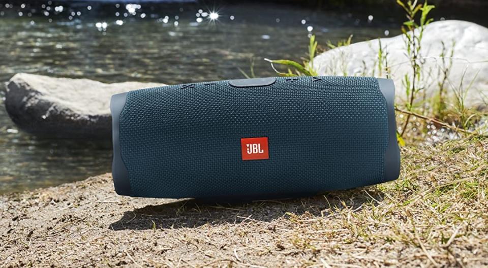 JBL Charge 4