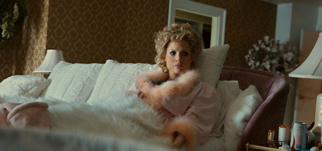 Chastain as Tammy Faye Bakker in 'The Eyes of Tammy Faye' (Photo: Courtesy of Searchlight Pictures/20th Century Studios)