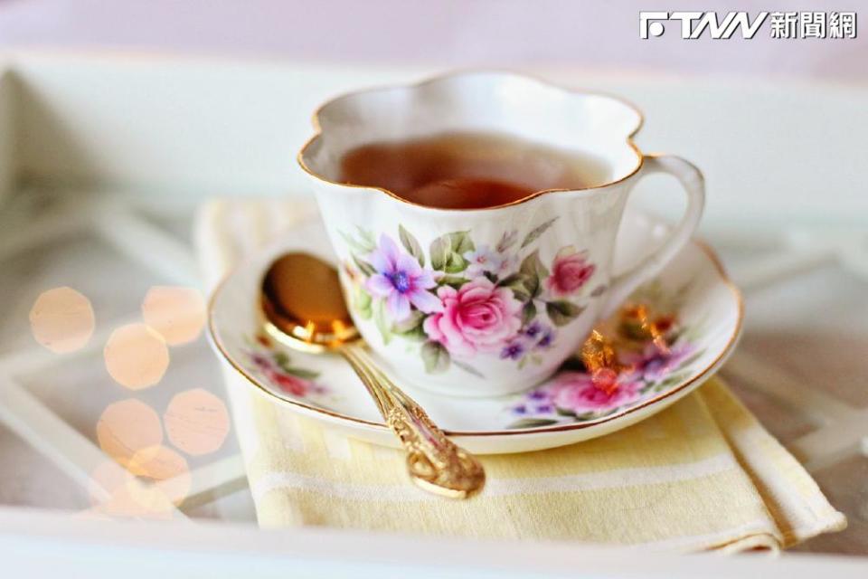 美國一位教授提出最完美的泡茶方法，引來英國民眾怒火。（圖／pixabay）
