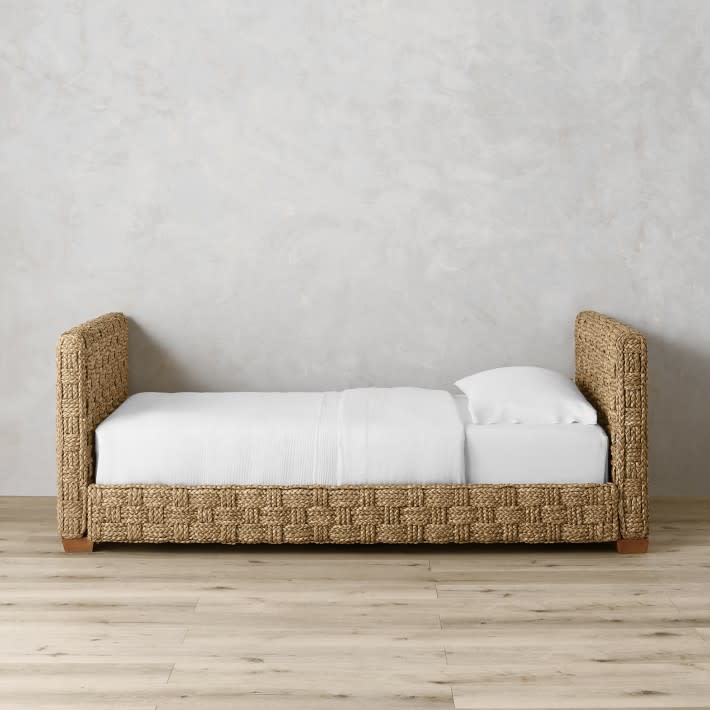 <p><a href="https://go.redirectingat.com?id=74968X1596630&url=https%3A%2F%2Fwww.williams-sonoma.com%2Fproducts%2Fsorrento-daybed&sref=https%3A%2F%2Fwww.elledecor.com%2Fshopping%2Ffurniture%2Fg60323604%2Fbest-daybeds%2F" rel="nofollow noopener" target="_blank" data-ylk="slk:Shop Now;elm:context_link;itc:0;sec:content-canvas" class="link ">Shop Now</a></p><p>Sorrento Daybed</p><p>Williams Sonoma</p><p>$1399.00</p><span class="copyright">Williams Sonoma Home</span>