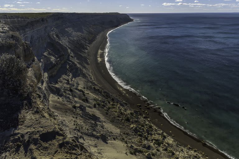 La estancia está en un promontorio que termina en el mar