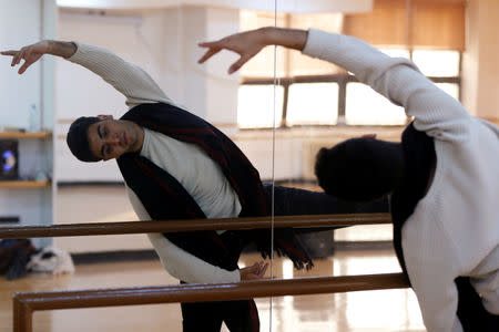 Jordanian ballet dancer Rabee Shrouf, practices in a dance studio in Amman, Jordan, November 29, 2018. REUTERS/Muhammad Hamed