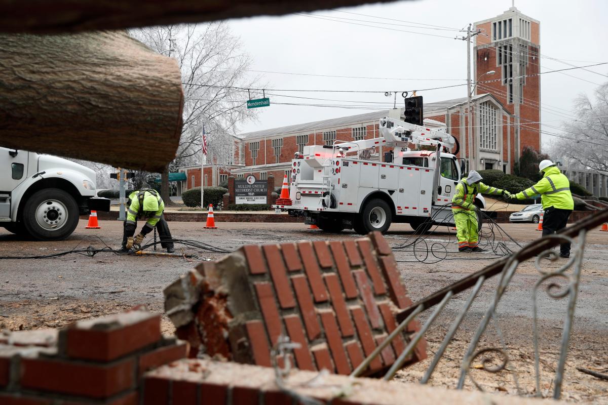 The 901 Thousands still without power; MemphisShelby County Schools