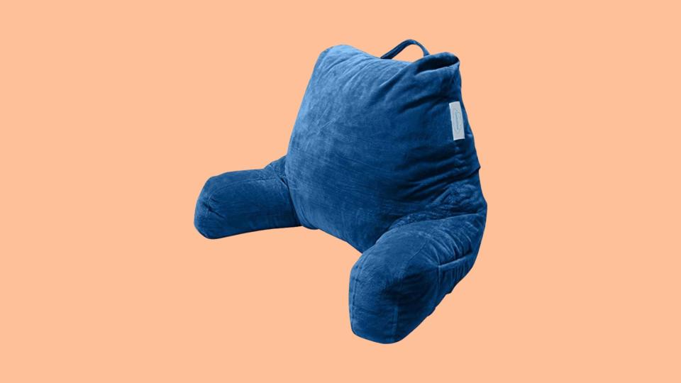 This pillow includes bonus storage pockets.