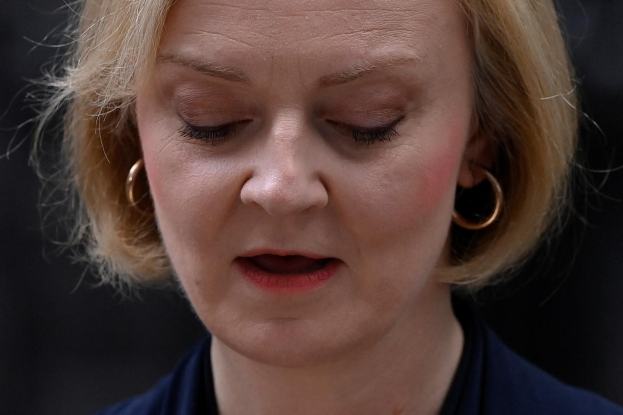 British Prime Minister Liz Truss announces her resignation, outside Number 10 Downing Street, London, Britain October 20, 2022. REUTERS/Toby Melville