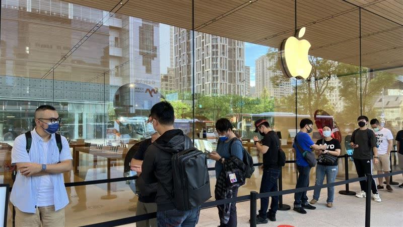 郭明錤指出iPhone14會成為首款支援元宇宙的手機。 （圖／資料照）