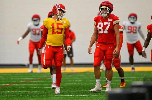 Chiefs optimistic TE Travis Kelce, DT Chris Jones will be back