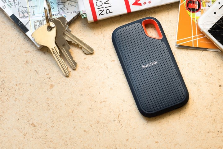 SanDisk Extreme Portable SSD sitting next to keys.