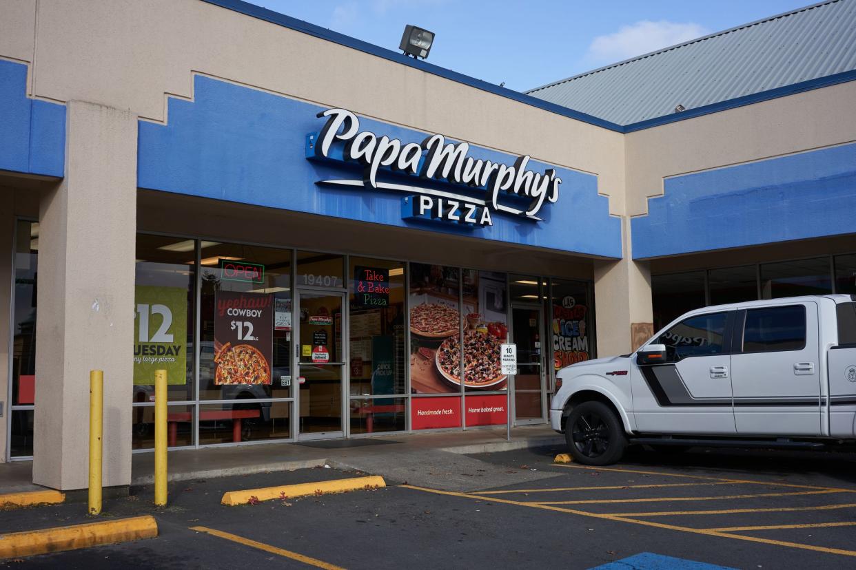 Papa Murphy's Pizza Restaurant, Tualatin, Oregon