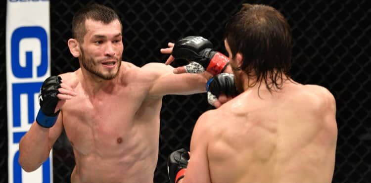 Makhmud Muradov punches Andrew Sanchez at UFC 257