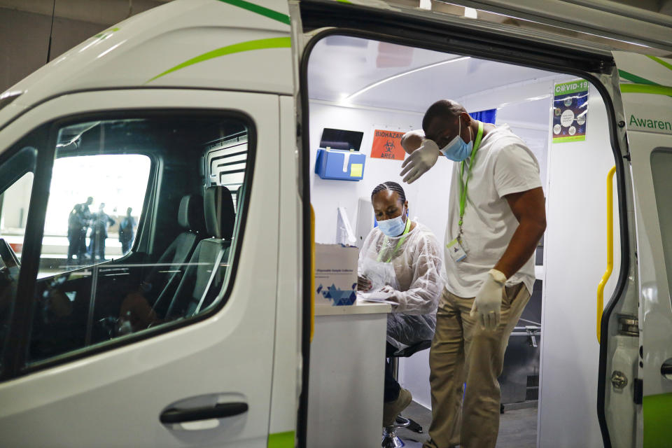 Mobile Covid-19 Testing as South Africa Struggles for Vaccines (Guillem Sartorio / Bloomberg via Getty Images file)