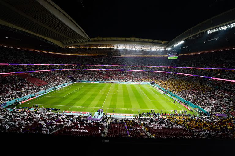 El Estadio Al-Bayt es el escenario de un partido crucial en este fixture del Mundial 2022 de este 27 de noviembre