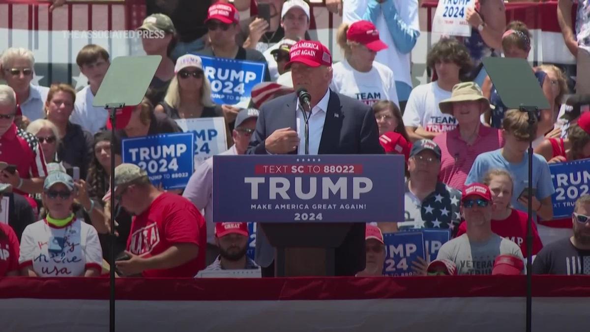 Donald Trump draws thousands to small South Carolina city for campaign ...